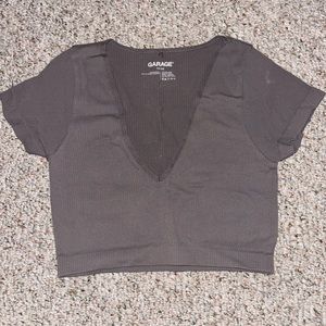 Garage Seamless V-Neck T